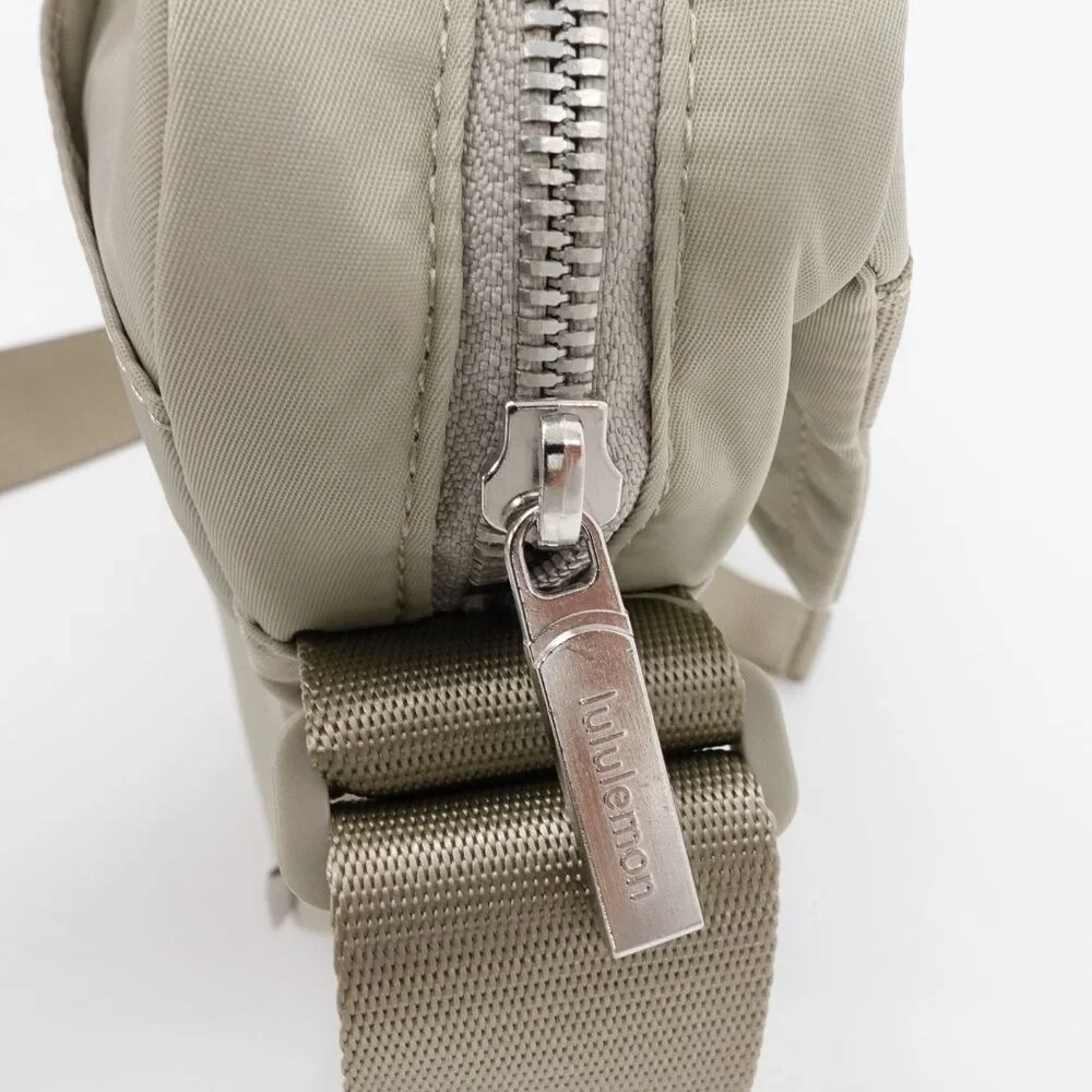 Lululemon Women's Wunderlust Crossbody Bag 2L Raw Linen Beige OS